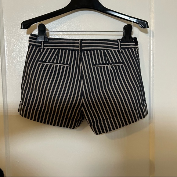 BCBGMAXAZRIA blue striped shorts - Picture 2 of 11